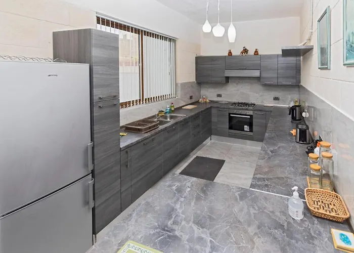 Case de vacanță 5 Bedroom Holiday With Private Pool Xewkija