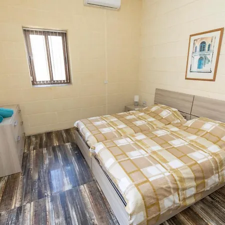 5 Bedroom Holiday With Private Pool Сasa de vacaciones *