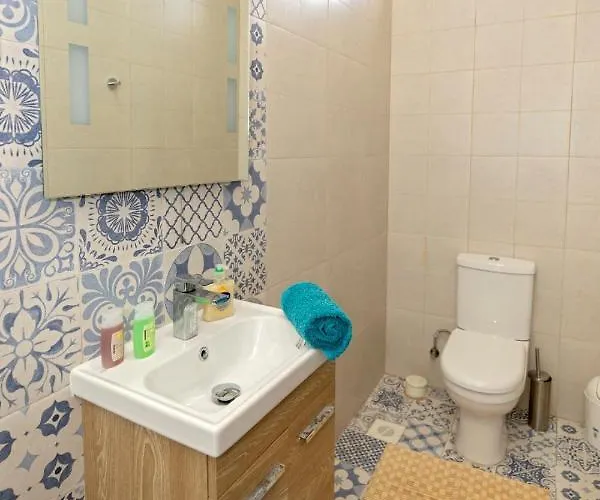 5 Bedroom Holiday With Private Pool Vakantiehuis